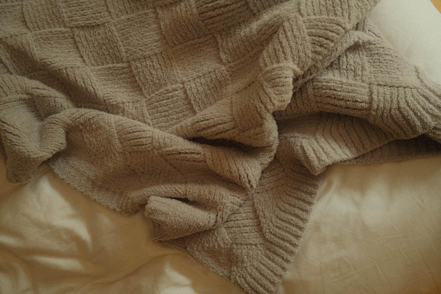 Cozy Diamond Throw Grey