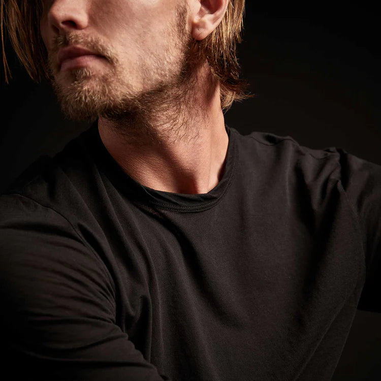 Shirttail Hem Crew Black