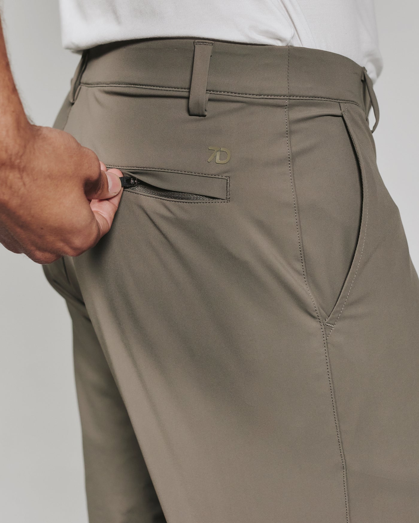 Zuma 8 Short Sage