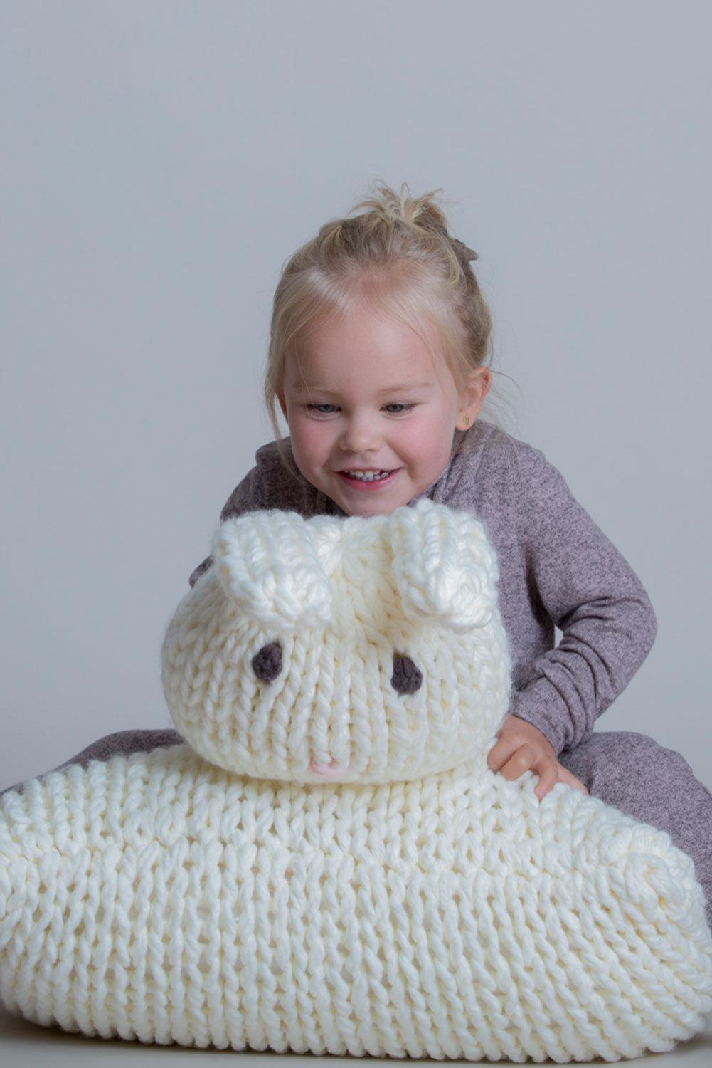 HOPPY BUNNY PILOW