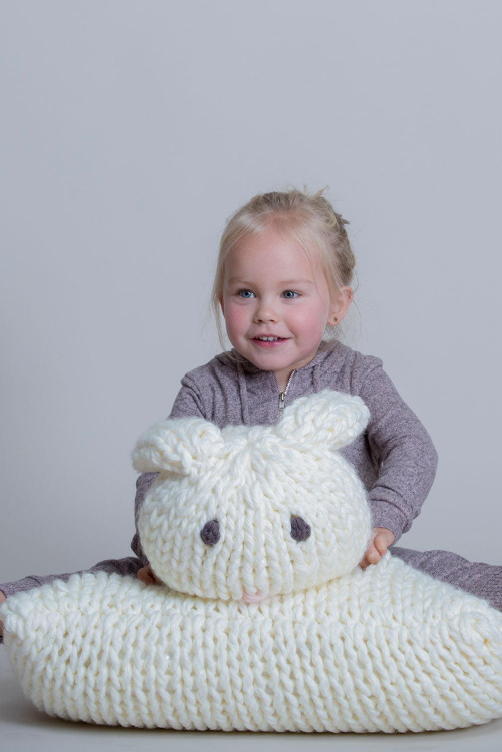 HOPPY BUNNY PILOW