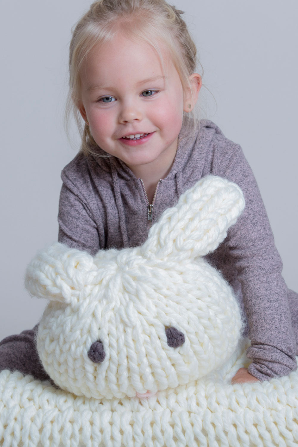 HOPPY BUNNY PILOW
