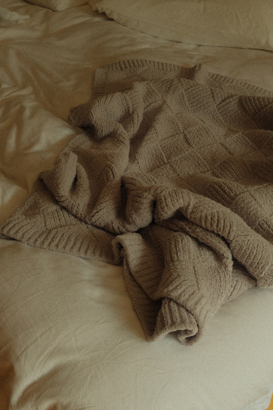 Cozy Diamond Throw Grey