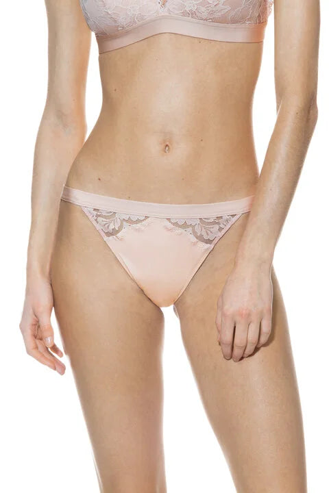 Thong Serie Poetry Vogue