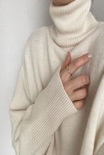 Morienne Sweater White