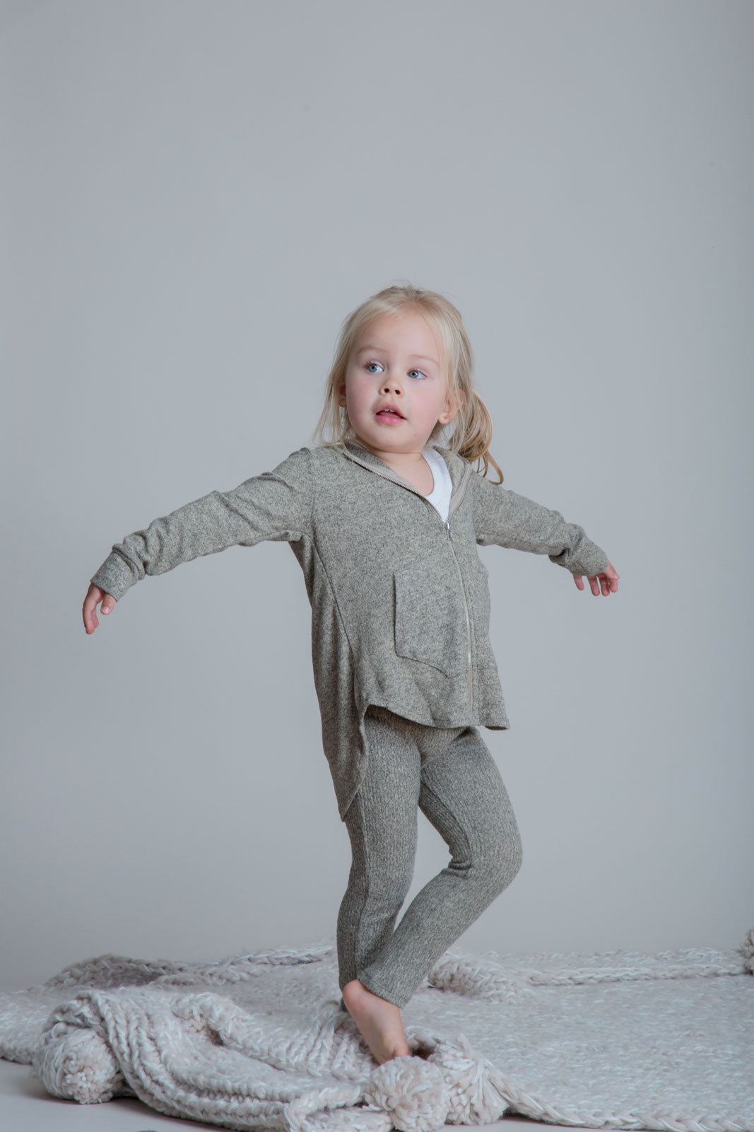 SANDY HOODIE WITH ZIPPER FOR KIDS