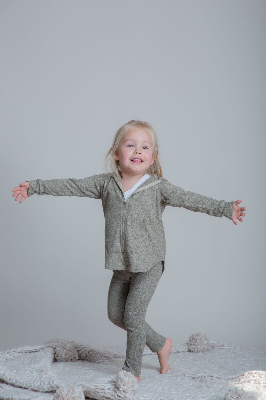 SANDY HOODIE WITH ZIPPER FOR KIDS