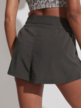Kallin Running Short Olive