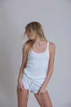 SKIRTY TANK