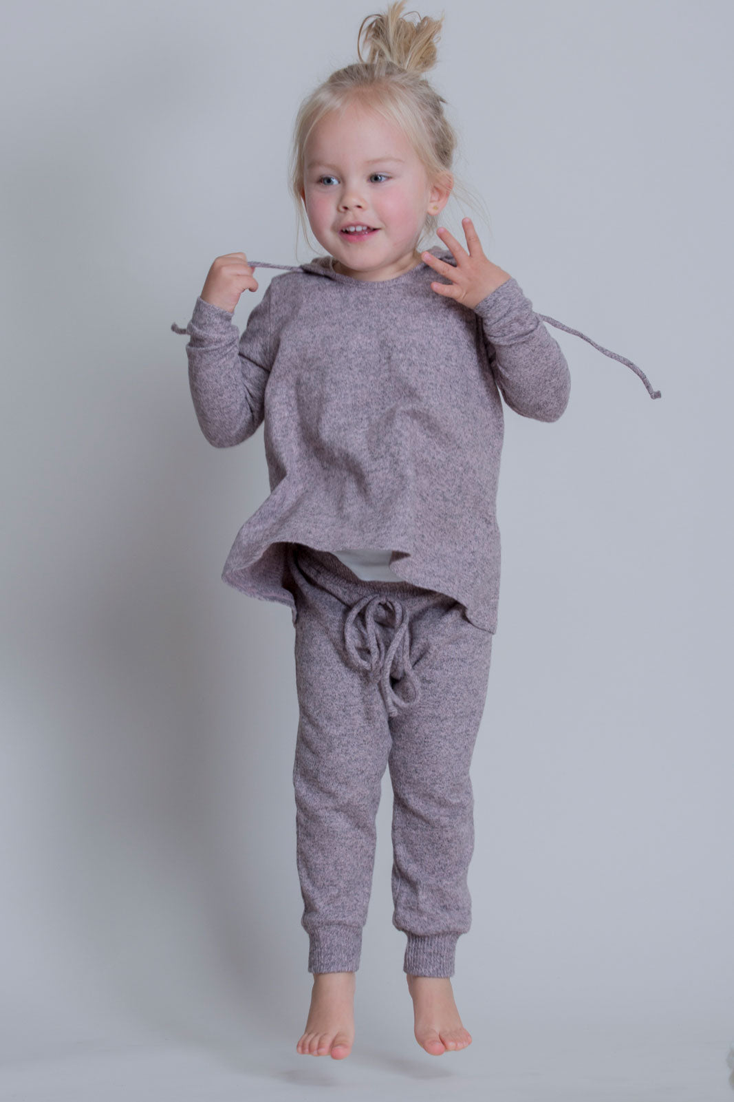 PINK HOODIE WITH NO ZIPPER FOR KIDS