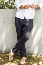 JP Lightweight Linen Pant French Navy Pigment