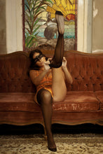 Back Seam Leg Lace Top Stockings
